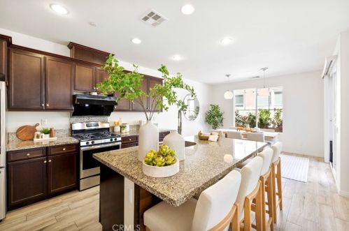 14355 Penn Foster St, Chino CA  91710-1368 exterior