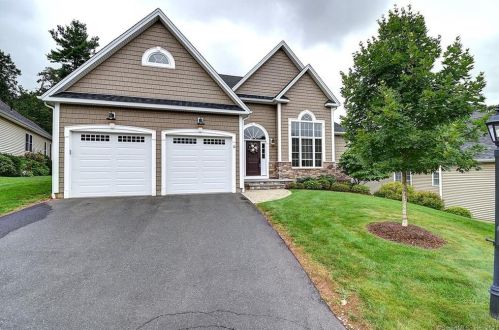 13 Menlo Pl, Glastonbury, CT 06033-5500