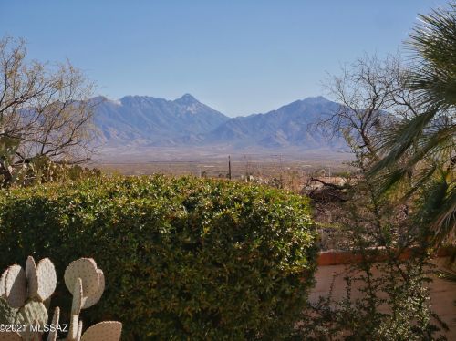 2811 Camino Godoy, Green Valley, AZ 85622-8411