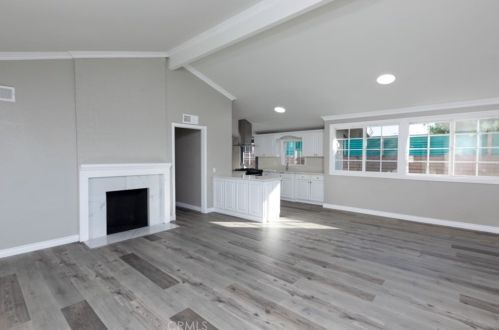 1214 Holly St, Anaheim, CA 92801-1623