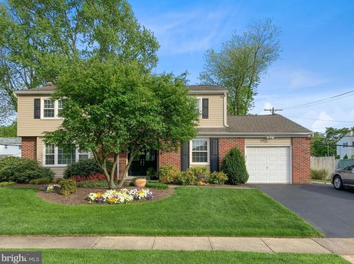 510 Kavanaugh Rd, Fairless Hills, PA 19030-3011