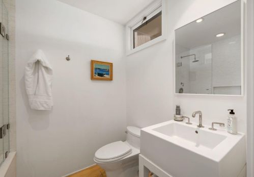1385 Plaza Pacifica, Santa Barbara CA  93108-2879 exterior