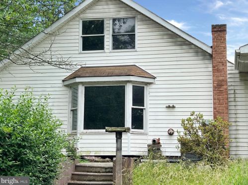 90 Oakman Ln, Ridgeley, WV 26753-9572