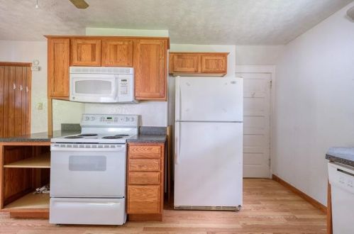 604 Aylesworth Ave, Bridgeville PA  15017-2906 exterior