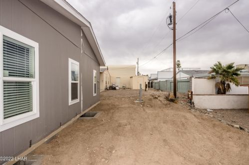 3037 Lk Dr, Lake Havasu City AZ  exterior