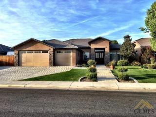 10202 Silverthorne Dr, Bakersfield, CA 93314-8027