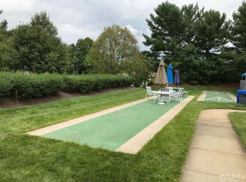 199 Wycoff Way, East Brunswick NJ  08816-5643 exterior