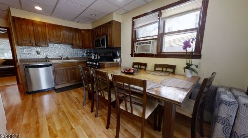 175 Un Rd, Roselle Park NJ  exterior