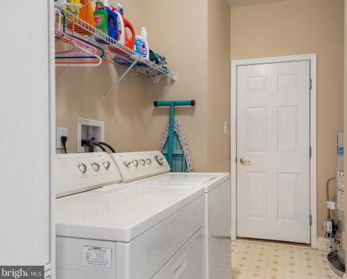 122 Somerfield Rd, Swedesboro NJ  08085-2504 exterior