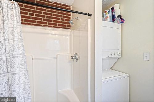 792 Delta Rd, Red Lion PA  17356-9167 exterior