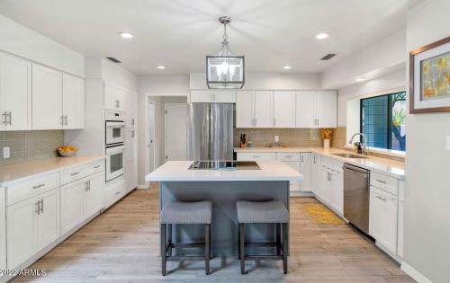 2827 Evans Dr, Phoenix AZ  85032-5030 exterior
