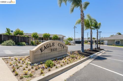 82 Ottawa St, Oakley CA  94561-1673 exterior