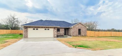 301 Neale St, Trenton, TX 75490-2426