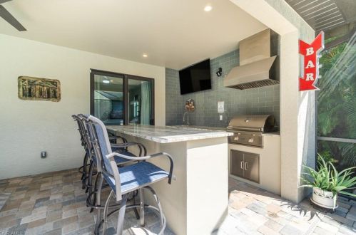 2402 50 St, Cape Coral FL  33914-6792 exterior