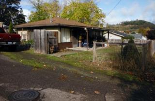 111 Tower St, Winston, OR 97496-7523