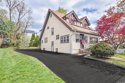 18 Linden Ave, New Rochelle, NY 10803-1006