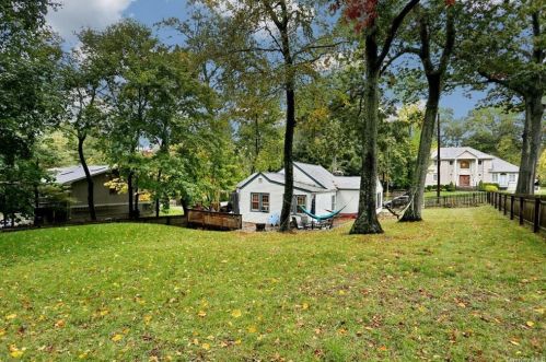 10 Serven Rd, Airmont, NY 10901-1724
