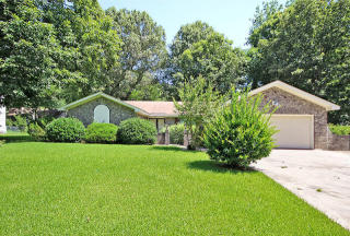 111 Woodthrush Rd, Summerville, SC 29485-5432