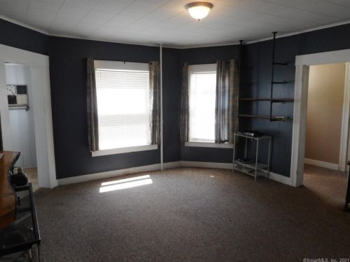 168 Main St, Putnam CT  06260-2315 exterior