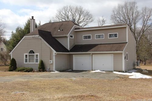 360 Old Colchester Rd, Amston, CT 06231-1622