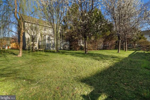 12257 Tulane Fls Dr, Bristow VA  20136-2183 exterior