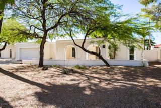 3501 Cochise Dr, Phoenix, AZ 85028-3924