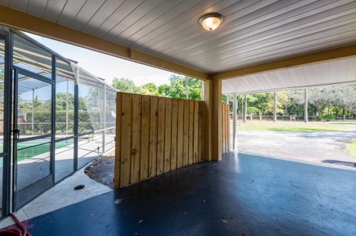 5476 Lk Le Clare Rd, Lutz FL  33558-8013 exterior