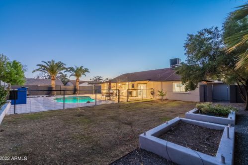 4530 Villa Theresa Dr, Glendale AZ  85308-1522 exterior