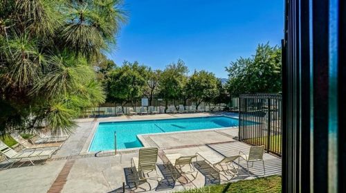 28307 Connie Ct, Santa Clarita CA  91387-3251 exterior