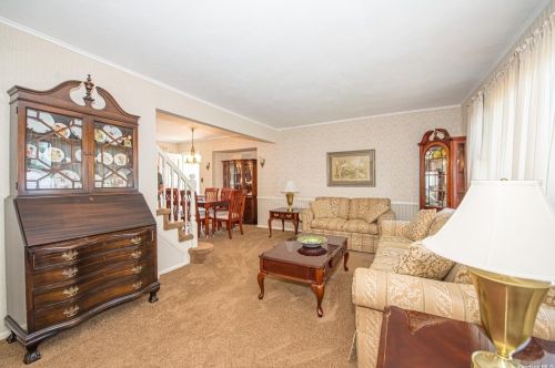 1021 Fulton Ave, North Lindenhurst NY  11757-2122 exterior