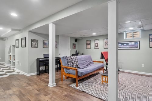 8134 Gridley Ave, Milwaukee WI 53213-3039 exterior