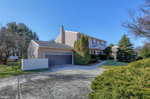 811 Anthony Dr, Navy Sup Dpt, PA 17050-2203