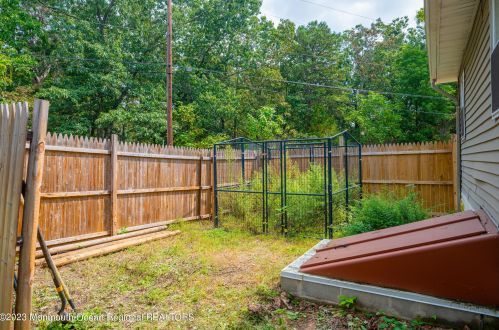 1420 Transit Ave, Jackson Twp NJ  08527-5224 exterior