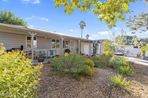 7954 Radford Ave, North Hollywood, CA 91605-2518