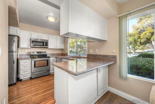 1477 Falcon Ln, El Cajon CA  92020-1426 exterior