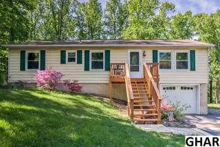 105 Cardinal Dr, Etters, PA 17319-9103