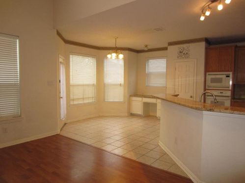 8213 Spring Valley Ln, Plano TX  75025-6932 exterior