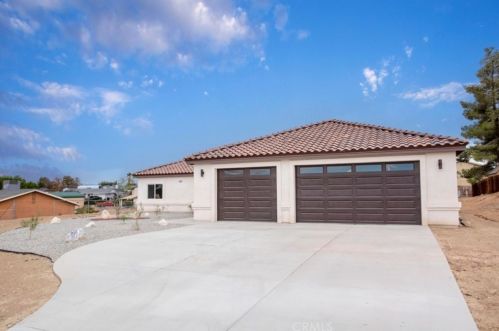 16363 Sitting Bull St, Victorville, CA 92395-9221