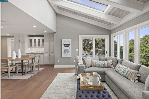 12740 Brookpark Rd, Oakland CA  94619-3137 exterior