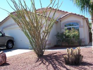 2005 Bluefield Ave, Phoenix AZ  85022-1432 exterior