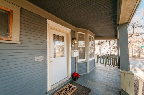 3285 Bartlett Ave, Milwaukee WI 53211-3024 exterior