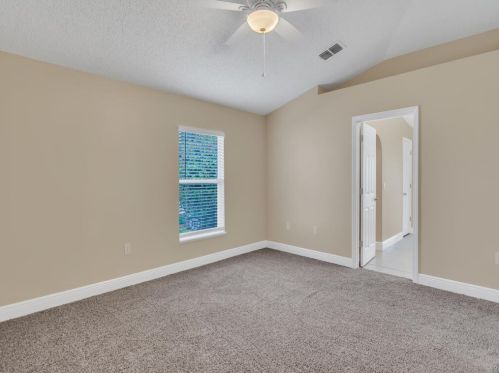 1220 25th Ter, Vero Beach FL 32968-5068 exterior