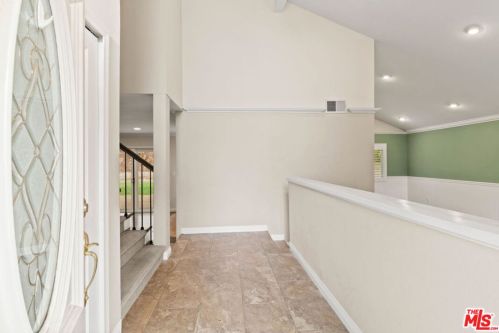 17109 Canvas St, Santa Clarita, CA 91387-3122
