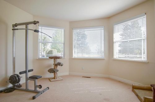 5890 Yuste Ln, Hollister CA  95023-9538 exterior