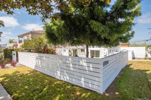 1704 Ebers St, San Diego CA  92107-3504 exterior