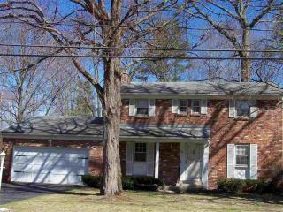26 Salem Rd, Bethlehem, NY 12054-9727