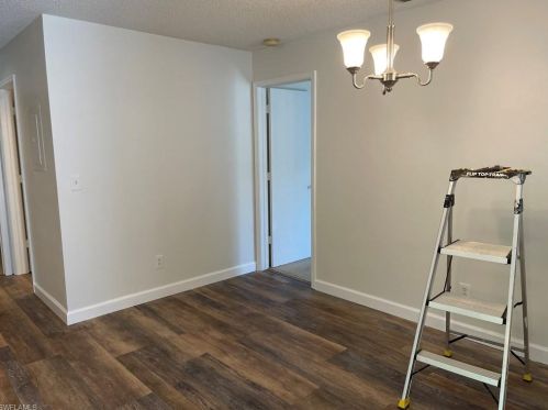 543 Club Side Dr, Naples, FL 34110-6018