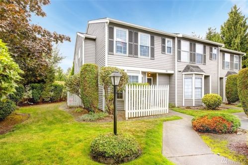 23923 57th Ct, Kent, WA 98032-1744