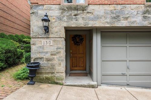 130 Woodland Rd, Pittsburgh, PA 15232-2850