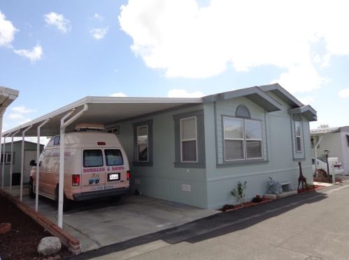 58 Havenview Ln, Oceanside CA  92056-4831 exterior